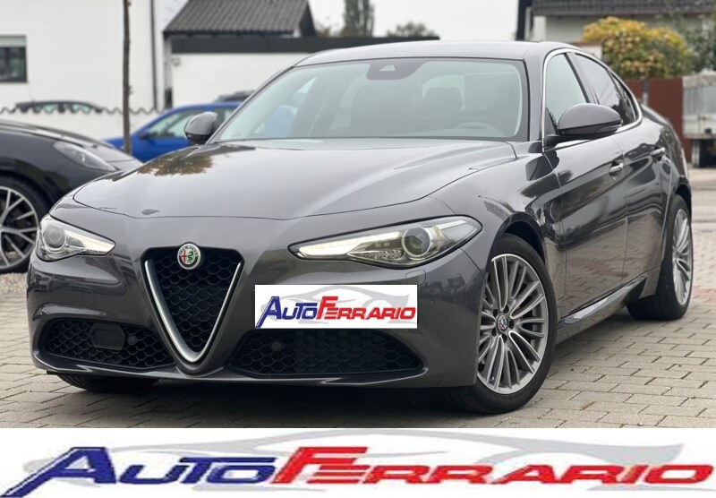 ALFA ROMEO Giulia (2016)