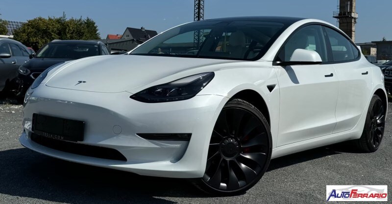 TESLA Model 3