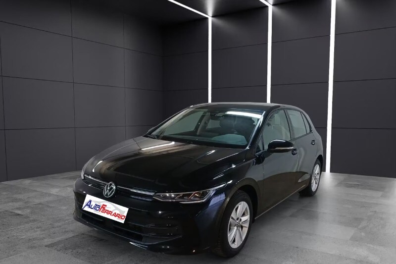 VOLKSWAGEN Golf 8ª serie